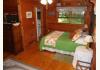 Henson Cove Place Bed and Breakfast w/ Cabin : 