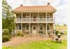 CABIN CREEK INN: REAR VIEW