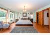Roberts Creek 12 acre estate with 2 B&B: Master Bedroom