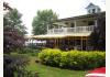 Pleasant Beach Hotel: View of building & deck looking out at bay