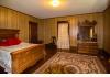 White Plains Farm: Upper Mater Bedroom