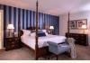 Hideaway Suites: guest room