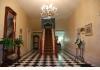 Southern Charm Bed and Breakfast: Foyer