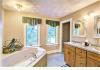 The Speckled Hen Inn Bed and Breakfast: Starkweather Creek Room Bathroom