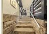 Captain Bell B & B : 1876 original sandstone steps to basement