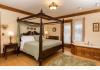 Honeybee Inn Bed and Breakfast : Queen Bee Victorian