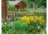 Bent Mountain Lodge Bed And Breakfast, Inc.: Gardens around all of property