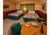 The Mazama Country Inn: Rooms