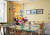 Lovely Turnkey Cape Cod B&B: guest dining