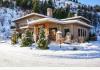 Cascade Valley Inn Bed & Breakfast: Exterior View of Inn Winter