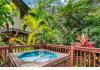 Honu Kai Bed & Breakfast: Garden Jacuzzi