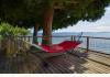 Beach Hideaway B&B: Hammock Lounging