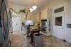 2204 Marguerite: Kitchen