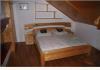 Airbnb Zalagyongye Pansion: standard room, first floor