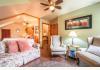 Farmhouse Inn Bed & Breakfast: 