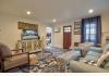 Chautauqua Heights Manor & Cottage: Living room in The Cottage