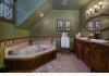 The Empress of Little Rock Bed and Breakfast: Hemingway bathroom