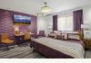 303 BnB Inn Flagstaff Hotel /Bed and Breakfast: Purple room