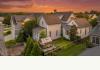The Red Door Inn: 