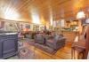 The Old Bear BnB: Entry Living Room