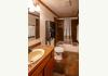 Chalet in Sandpoint: Full Bath on Main Level