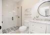 Southern Grace Bed and Breakfast & wedding venue: Garden Room bath