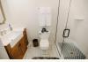 Southern Grace Bed and Breakfast & wedding venue: pool house bathroom