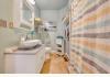 Black Lantern Inn: Innkeeper's Full Bathroom