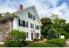 Idyllic Cape Cod Inn: Main Street view