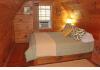 Henson Cove Place B&B w/Cabin -SOLD!!!: Cabin Queen