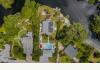 Oceanfront Estate Stays: 