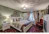 The Speckled Hen Inn Bed and Breakfast: Token Creek Room