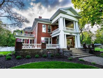The Nordic Pineapple Bed and Breakfast