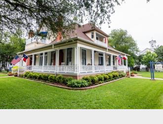 Kennedy Manor
