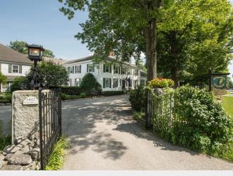 Manchester Vermont Destination Inn for Sale