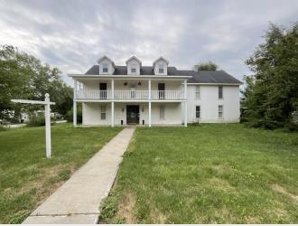 Formerly the Country Colonial Bed & Breakfast