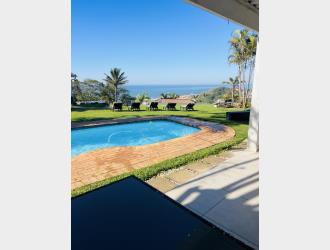 Luxury Modern Beach House with 3 Airbnb Cottages