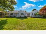 Beautiful Cape Cod B&B / Motel near Beaches