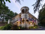 Engadine Inn and Cabins