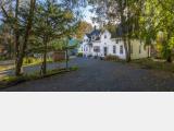 The Golden Maple Tree Inn
