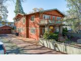 Lady Geneva Bed & Breakfast
